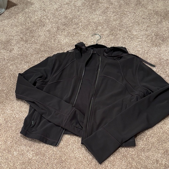 Lululemon cropped define mesh jacket size 10 - Picture 3 of 5